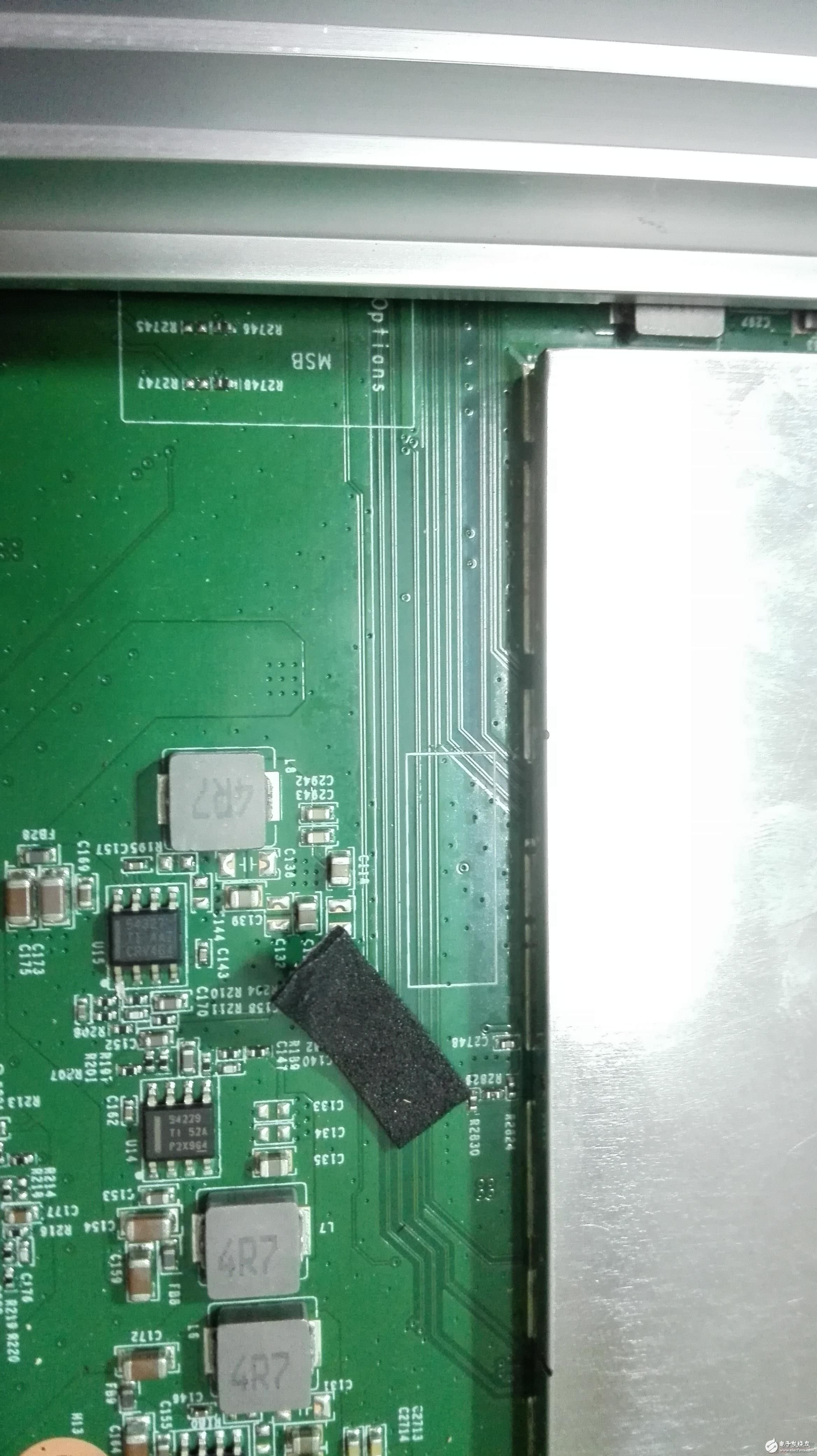 談工藝講情懷！一起來(lái)看WIFI路由器大拆解