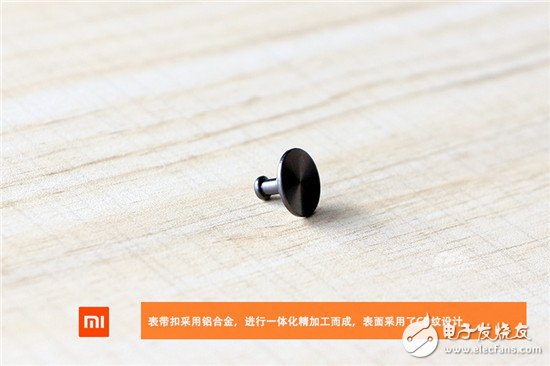 小米手環(huán)2暴力拆解評測 對比上一代差別在哪？