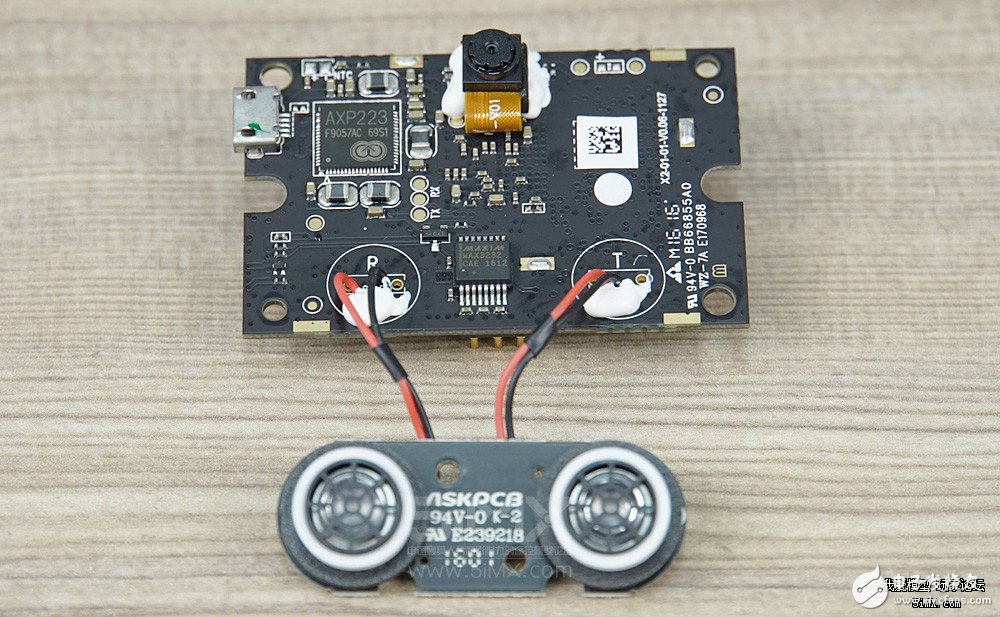 小米無人機對比精靈3s拆解 大疆“門徒”表現(xiàn)如何？