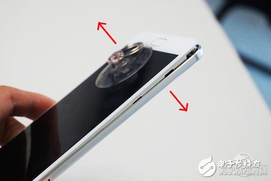 魅族魅藍(lán)E評(píng)測(cè)+拆解：這配置和做工賣1299元你咋看？