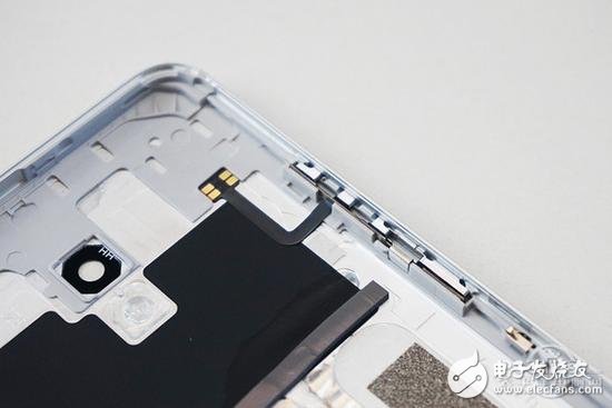 魅族魅藍(lán)E評(píng)測(cè)+拆解：這配置和做工賣1299元你咋看？