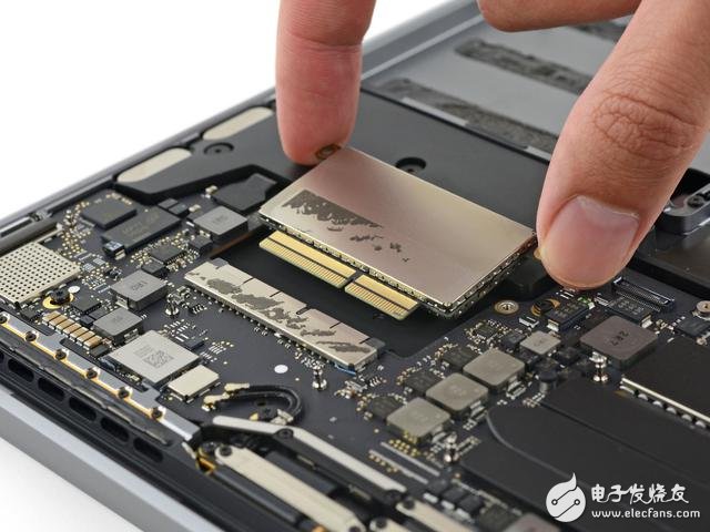 蘋果新Macbook Pro13寸拆解：集成度創(chuàng)新高度 搭配史上最好音質(zhì)