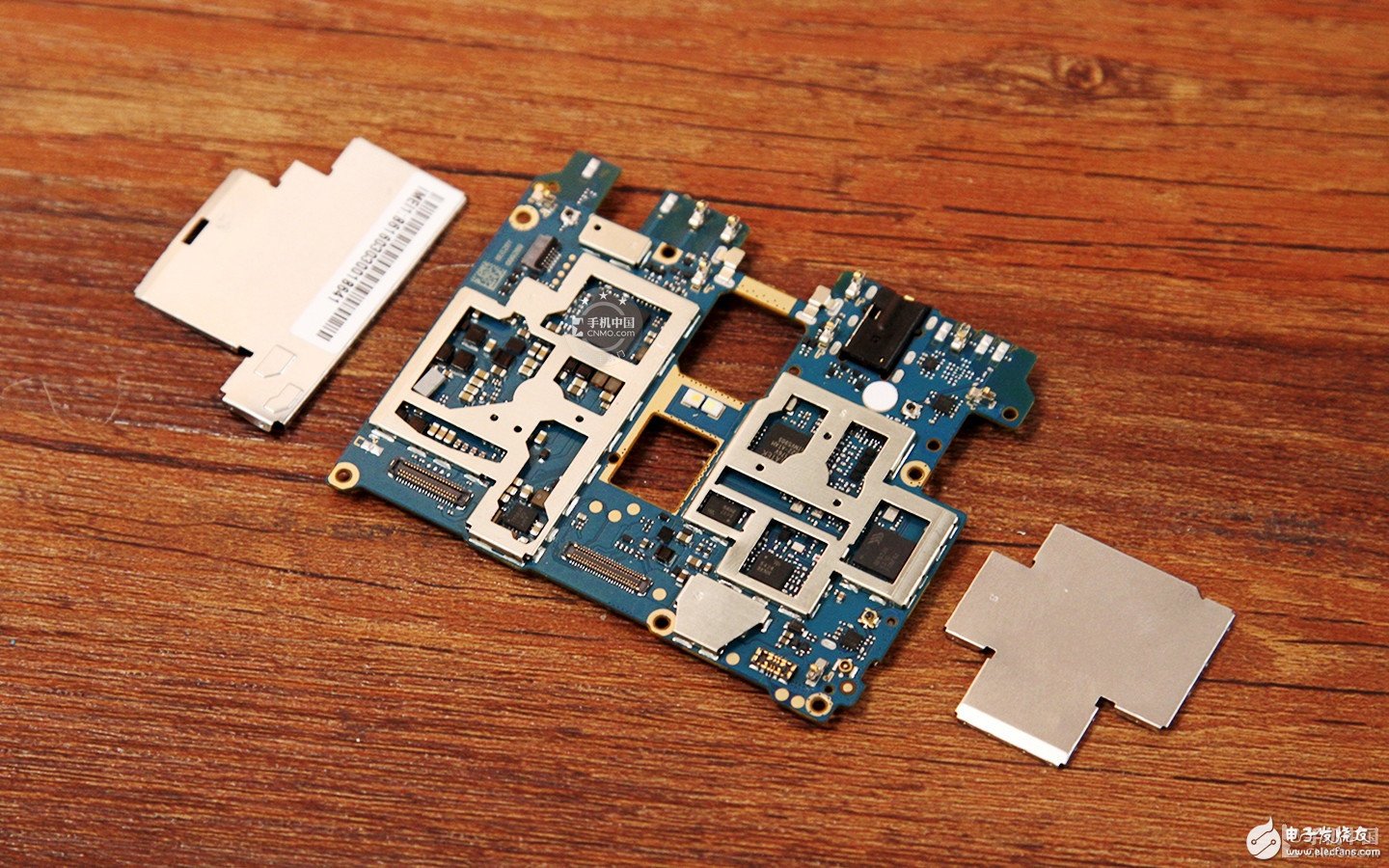 紅米Pro拆解：內(nèi)部做工是否夠“旗艦”？