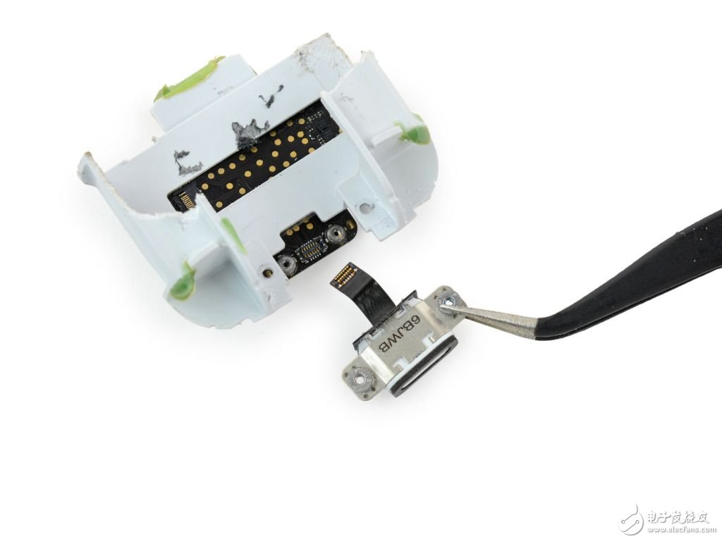 AirPods拆解評(píng)測(cè)：蘋(píng)果敢賣那么貴是有原因的