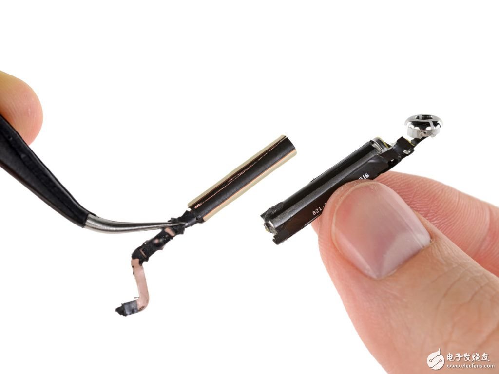 AirPods拆解評(píng)測(cè)：蘋(píng)果敢賣那么貴是有原因的