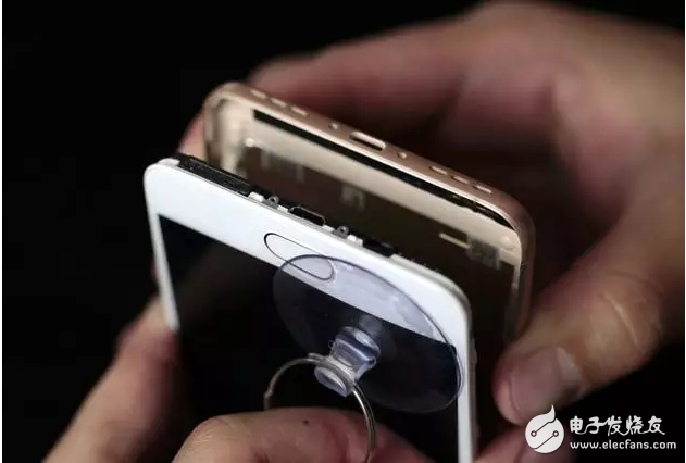 魅藍(lán)5s拆解：支持18W快充的小機(jī)身，竟然塞了這么大的東西！