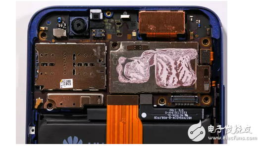 華為榮耀v9真機(jī)拆卸實(shí)拍？如此速度拆解能看得出端倪嗎？