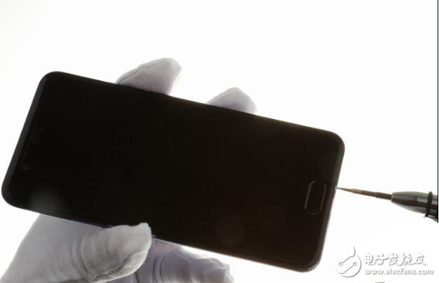 華為P10怎么樣？華為P10拆解：3788元比iPhone更精密！