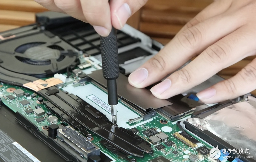 ThinkPad T471拆機：經(jīng)典之所以是經(jīng)典，是因為從來不玩虛的！