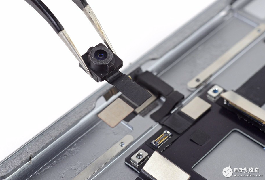 10.5英寸iPad Pro首拆解：為了高刷新頻率上了四根排線！