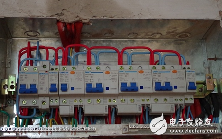 家裝電路施工布線圖解_家裝電路布線圖實(shí)景解讀