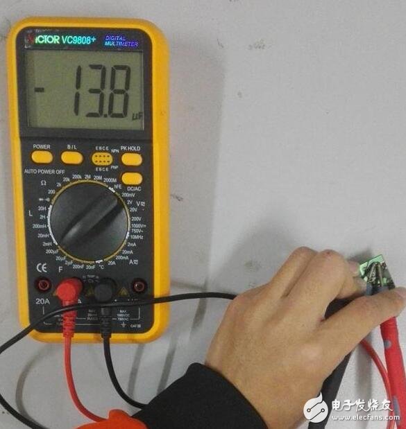 查線路萬(wàn)用表怎么用法_怎樣用萬(wàn)用表查找問題_用萬(wàn)用表檢查故障電路/故障元件