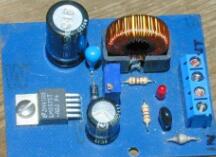 開關穩(wěn)壓器