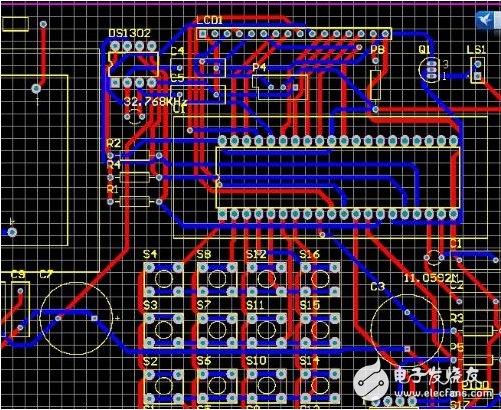PCB布線過程中，退耦電容一般位于哪些位置