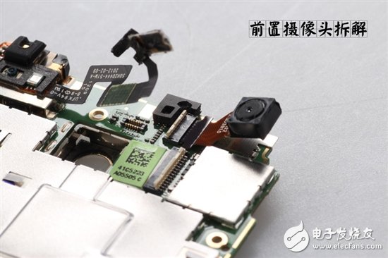 詳細(xì)圖解卸了妝之后的HTC One X手機(jī)？