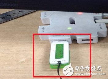 制作存儲(chǔ)示波器數(shù)據(jù)U盤(pán)的方法