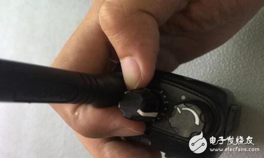 新買的對(duì)講機(jī)怎么用_怎么知道對(duì)講機(jī)的頻率_對(duì)講機(jī)頻率設(shè)置