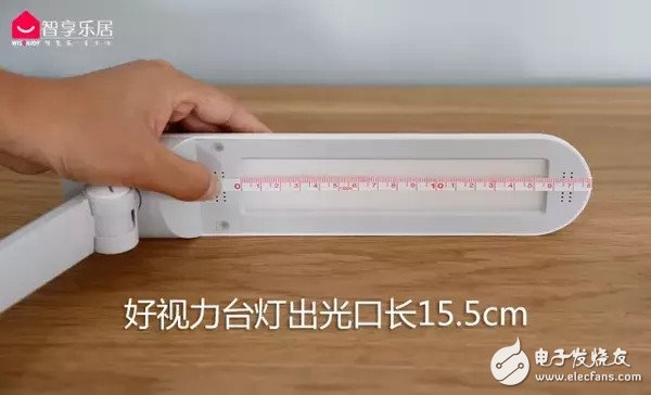 5款LED臺(tái)燈的對(duì)比_究竟哪個(gè)更好