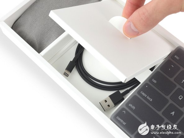 蘋果iMac Pro拆解：A10芯片與T2芯片是專屬