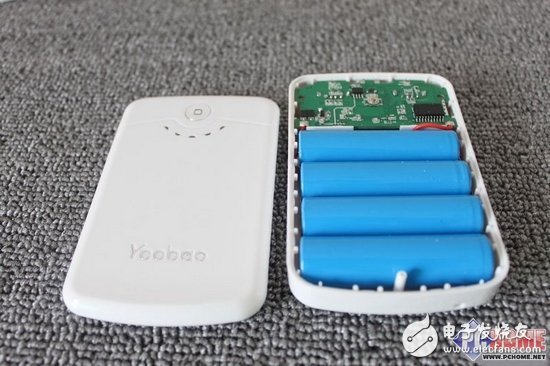 大屏幕黨進(jìn)來(lái)看看，移動(dòng)電源拆解大PK