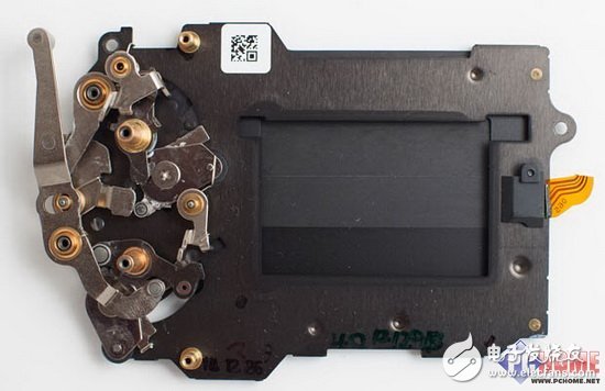 單反壞了怎么辦？拆！拆解尼康D700