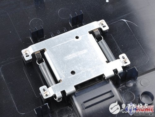 LED為什么這么薄 華碩愛尚228暴力拆解 