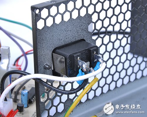 應用攢機變頻節(jié)能 鑫谷 勁翔400A賞析