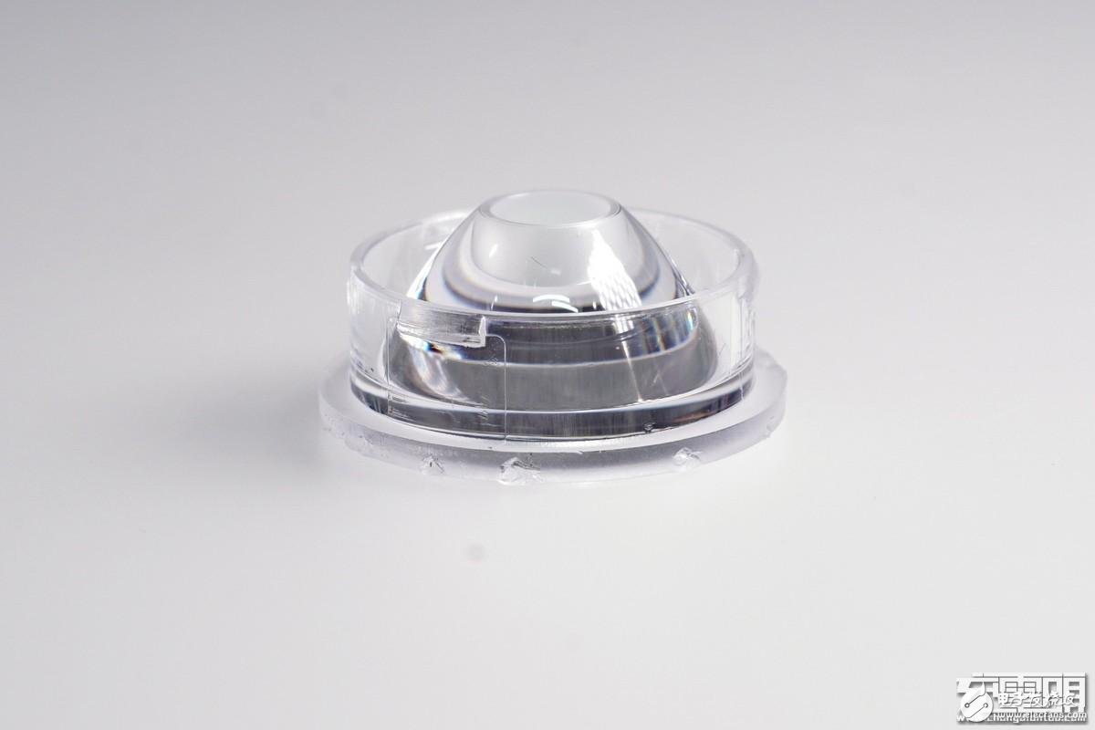 小米隨身手電筒LPB01ZM試射拆解