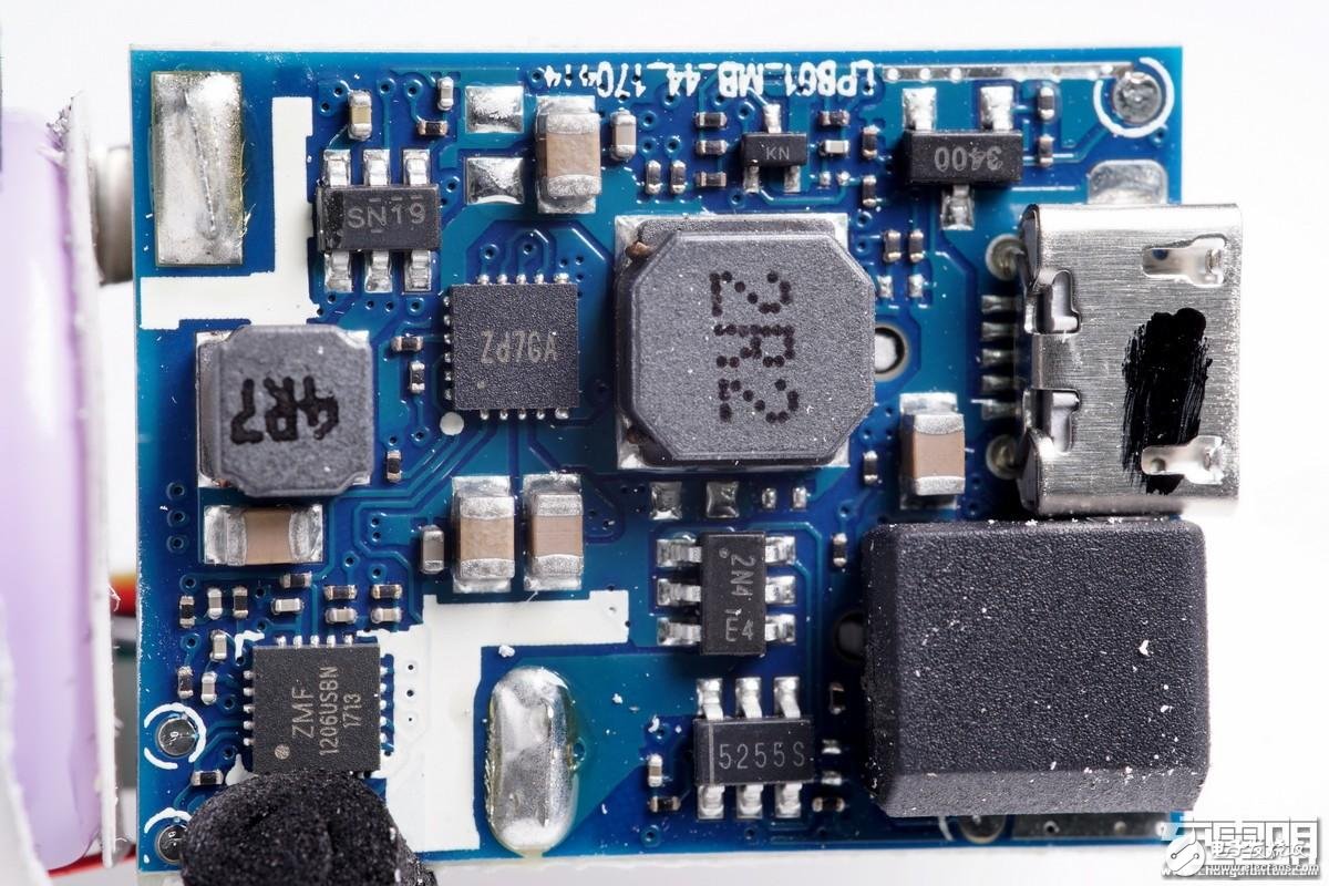 小米隨身手電筒LPB01ZM試射拆解