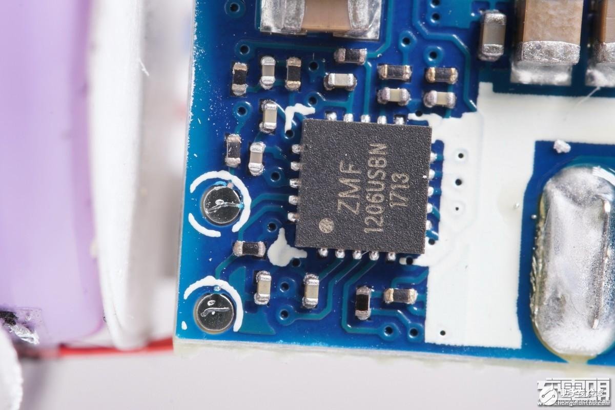 小米隨身手電筒LPB01ZM試射拆解