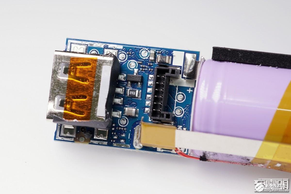 小米隨身手電筒LPB01ZM試射拆解