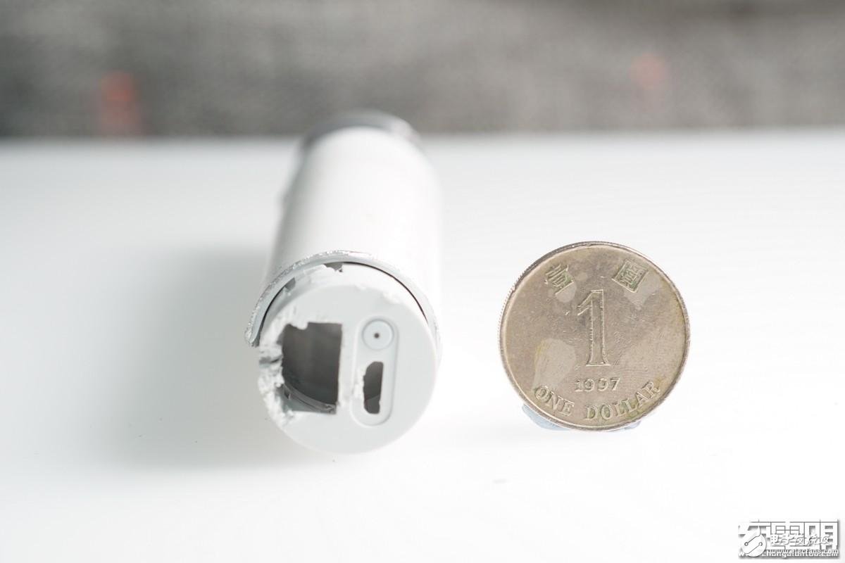 小米隨身手電筒LPB01ZM試射拆解