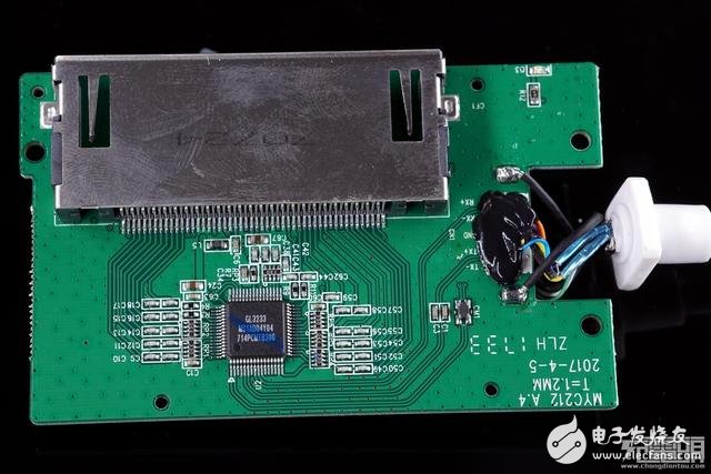 MOMAX專業(yè)版ONLINK讀卡器CU1S拆解