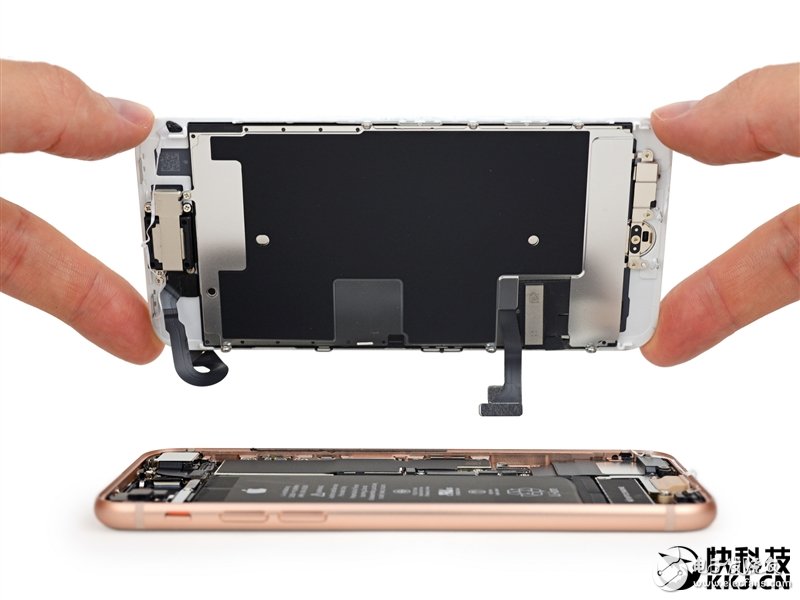 iPhone 8完全拆解：罕見2GB內(nèi)存造就奇跡！