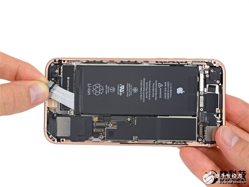 iPhone 8完全拆解：罕見2GB內(nèi)存造就奇跡！