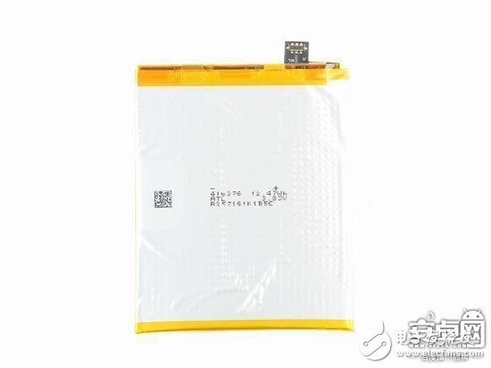 做工對得起2999元售價嗎？一加5完全拆解