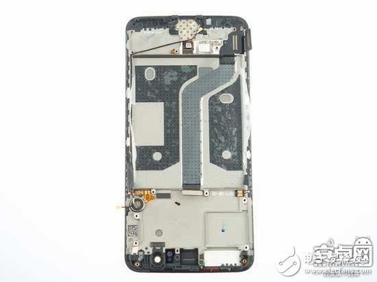 做工對得起2999元售價嗎？一加5完全拆解