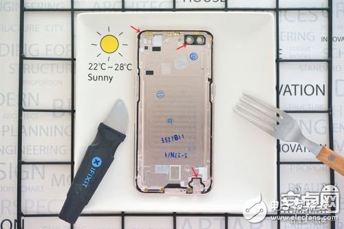 2999元！OPPO R11拆解：居然具備生活防水？(組圖)