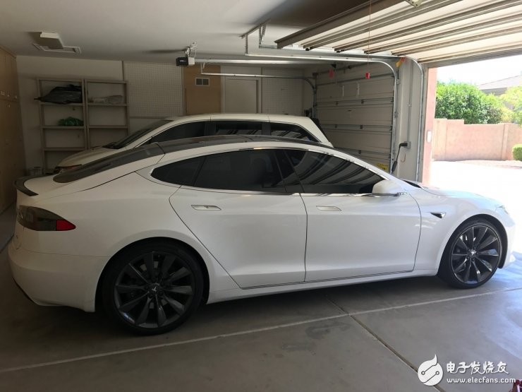 特斯拉Autopilot2.0計算單元全拆解，英偉達PX 2到底長什么樣？