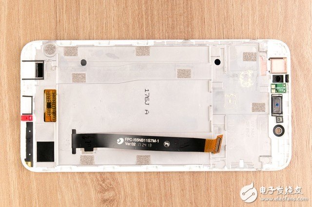 能否成為拍照攪局者？海信H10拆解圖賞