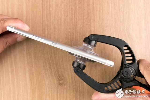 能否成為拍照攪局者？海信H10拆解圖賞