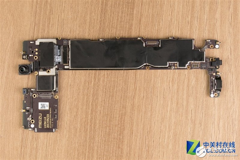 250萬刀定制副屏花得值！魅族PRO 7 Plus拆解