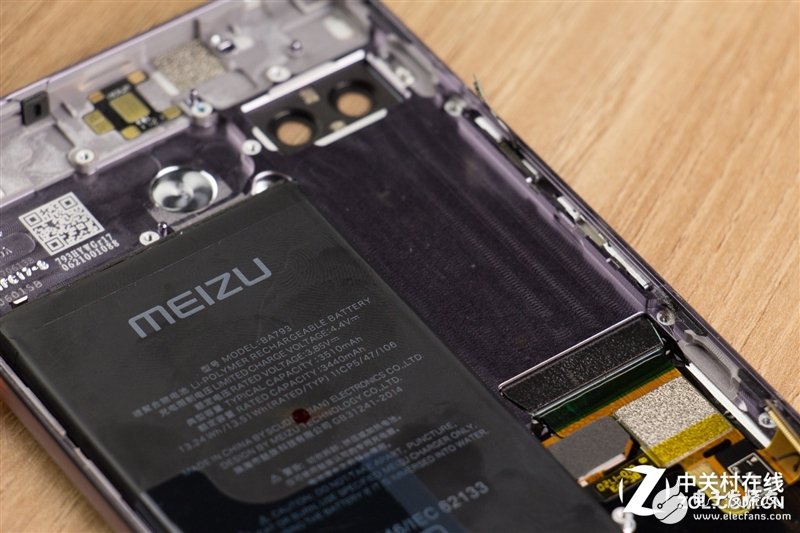 250萬刀定制副屏花得值！魅族PRO 7 Plus拆解