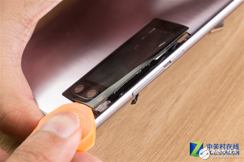 250萬刀定制副屏花得值！魅族PRO 7 Plus拆解