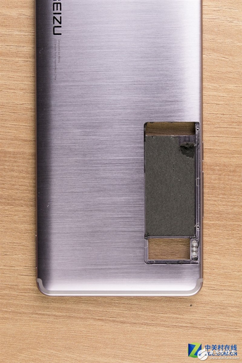 250萬刀定制副屏花得值！魅族PRO 7 Plus拆解