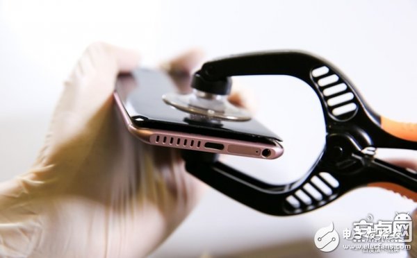 原創(chuàng) 8曲面智慧手機(jī)榮耀MAGIC拆機(jī)：傳感器眾多，做工細(xì)致！