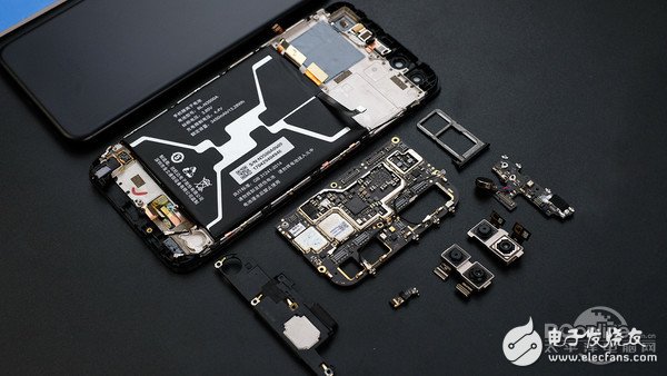 如何同時塞進4個攝像頭+3450mAh電池？金立S10拆解