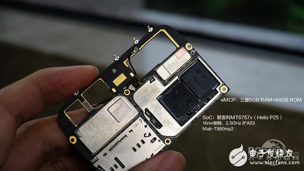 如何同時塞進4個攝像頭+3450mAh電池？金立S10拆解