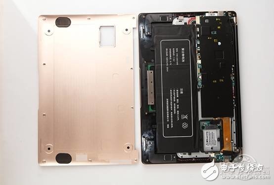 拆機(jī)大神暴力點(diǎn)評(píng)！昂達(dá)小馬31超詳細(xì)開(kāi)箱+拆機(jī)