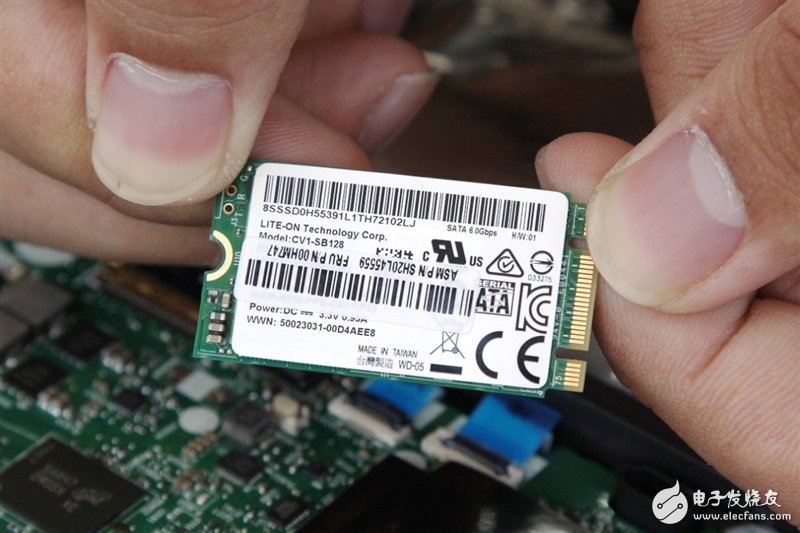 厚積薄發(fā)的秘密 ThinkPad T470拆機(jī)圖賞